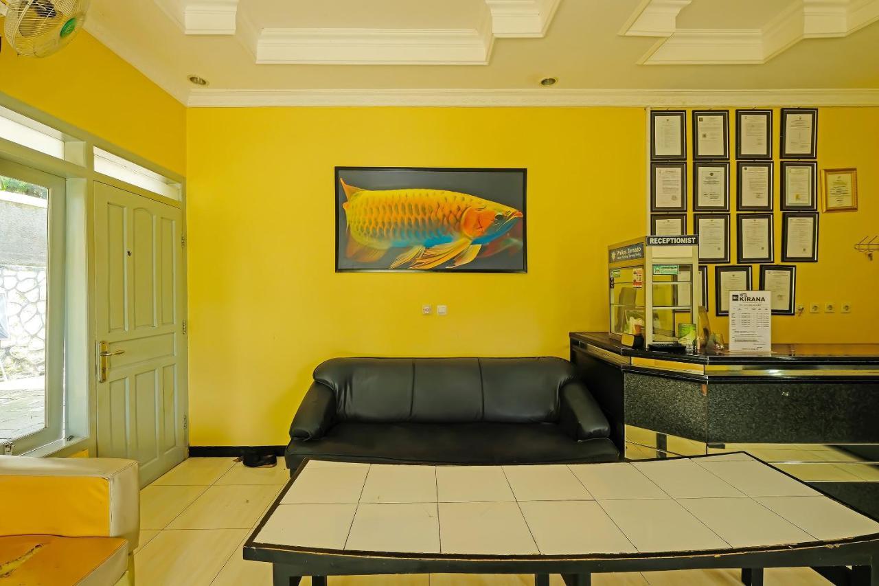 Oyo 92483 Hotel Kirana 살라티가 외부 사진