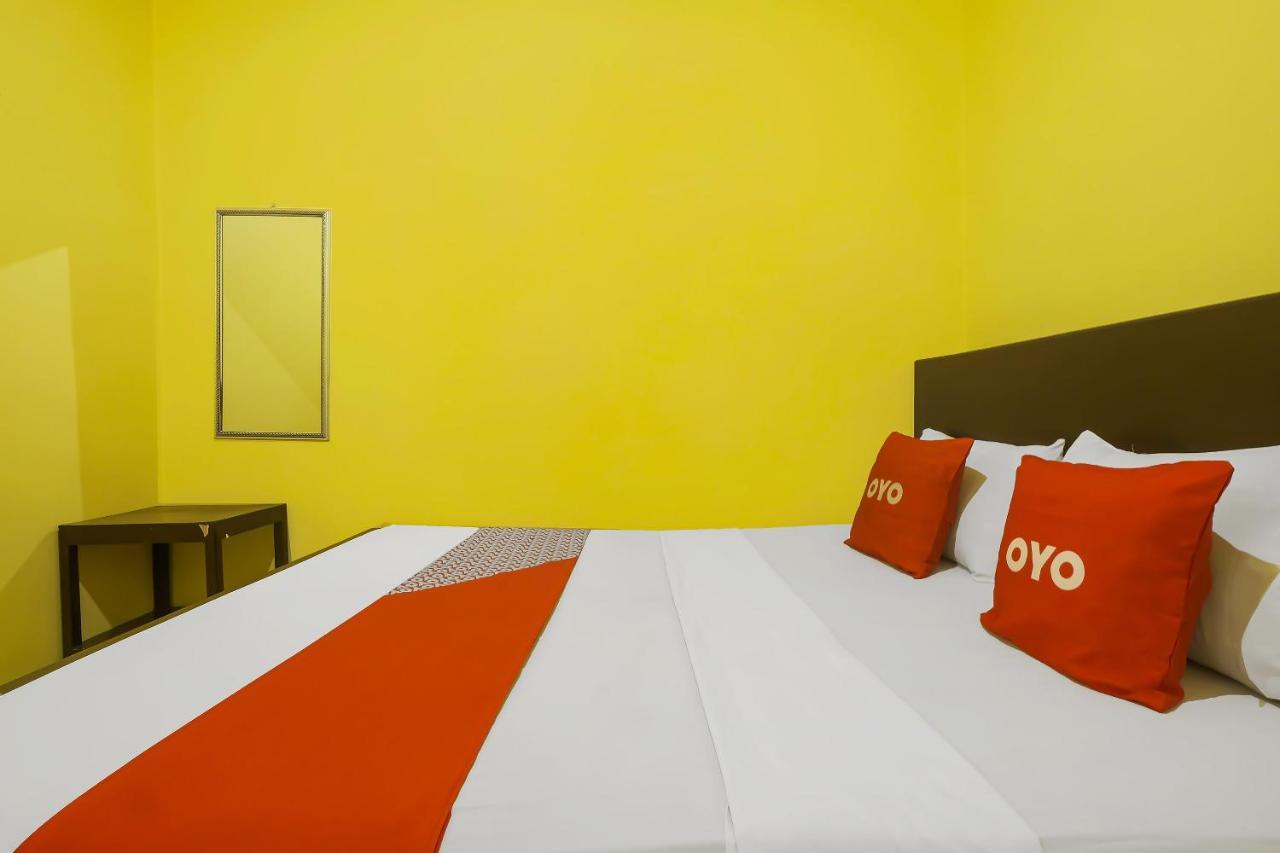 Oyo 92483 Hotel Kirana 살라티가 외부 사진